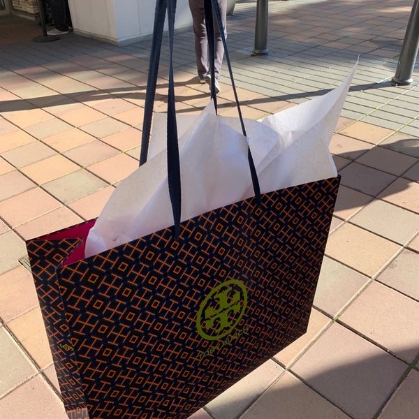 Tory burch livermore outlets Clearance