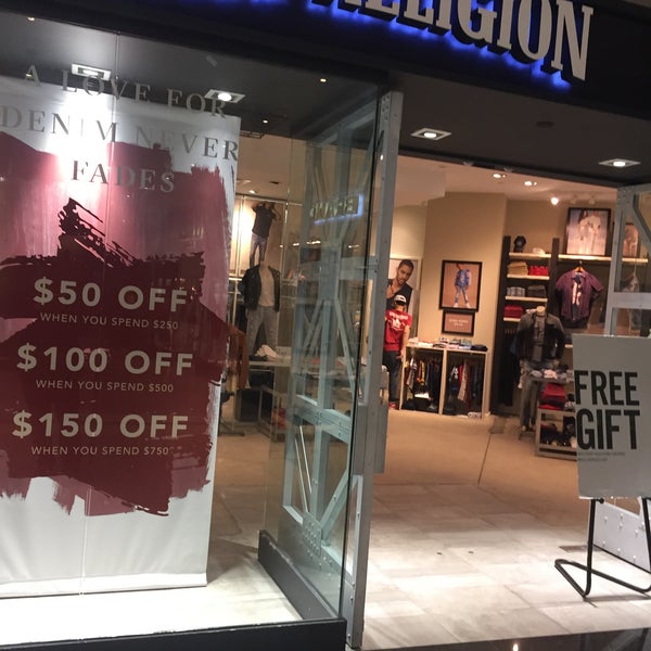 Фотографии на True Religion (сейчас 