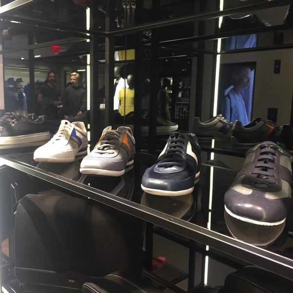 Hugo Boss Lincoln Square New York, NY