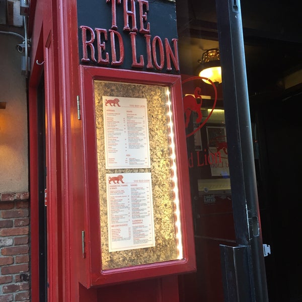 Photo taken at The Red Lion by Jonathan W. on 2/19/2017