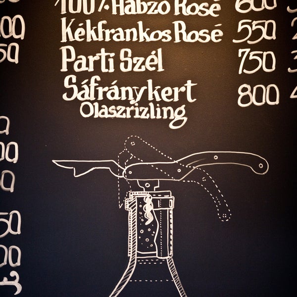 DiVino Gozsdu Wine Bar in Budapest