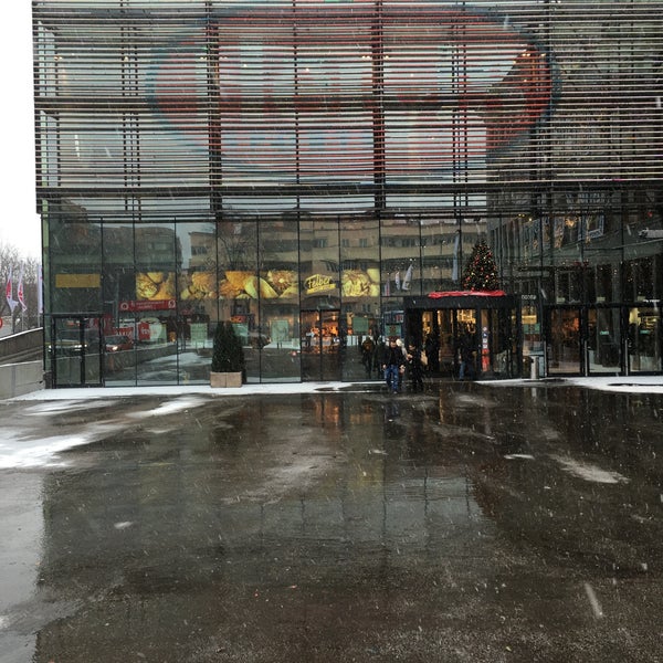 Das Foto wurde bei Q19 Einkaufsquartier Döbling von Nikita am 1/4/2016 aufgenommen