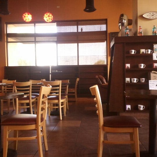 10/3/2012にPat H.がGalaxy Cafeで撮った写真
