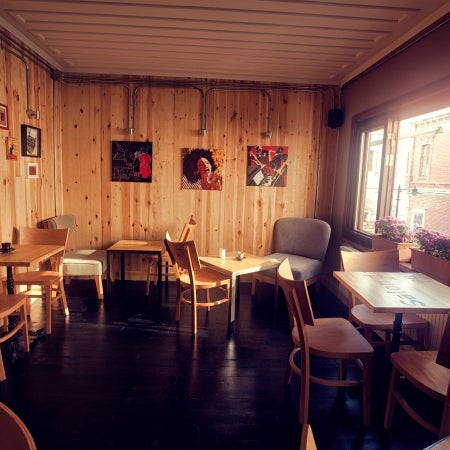 11/12/2013 tarihinde Baykuş Coffee Shopziyaretçi tarafından Baykuş Coffee Shop'de çekilen fotoğraf