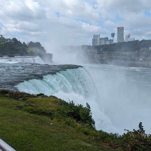 Foto tirada no(a) Niagara Falls State Park por Joe M. em 8/18/2023