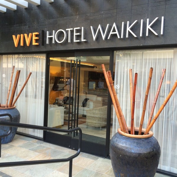 Foto tomada en Vive Hotel Waikiki  por @MiwaOgletree el 8/15/2014