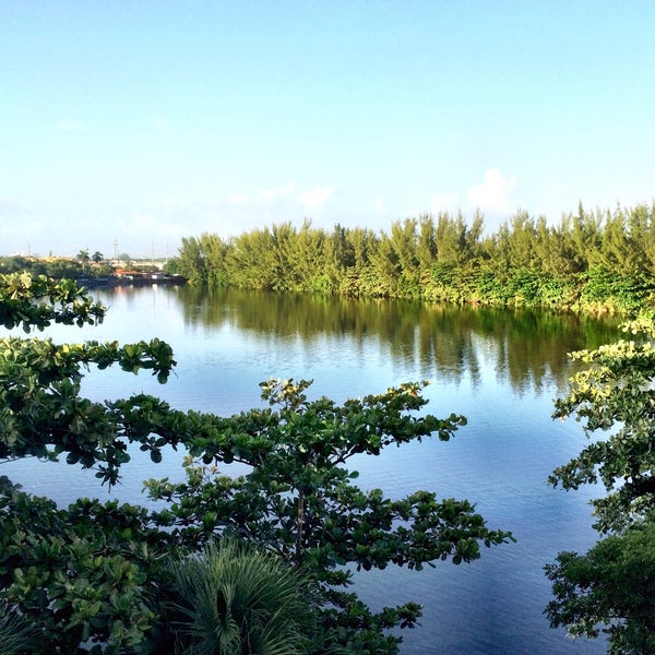 Foto diambil di SpringHill Suites Miami Airport South oleh Bryan H. pada 7/20/2015