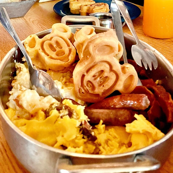 Trail's End Restaurant (Now Closed) American Restaurant in Lake Buena