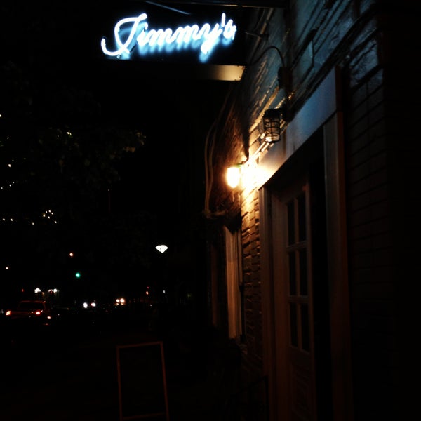 Foto tomada en Jimmy&#39;s Diner  por Jimmy&#39;s Diner el 11/12/2013