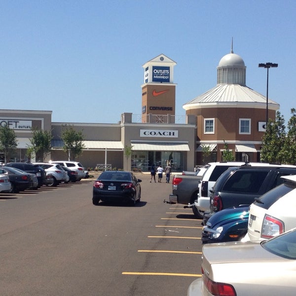 Photo taken at Outlets Of Mississippi by Mike M. on 4/26/2014