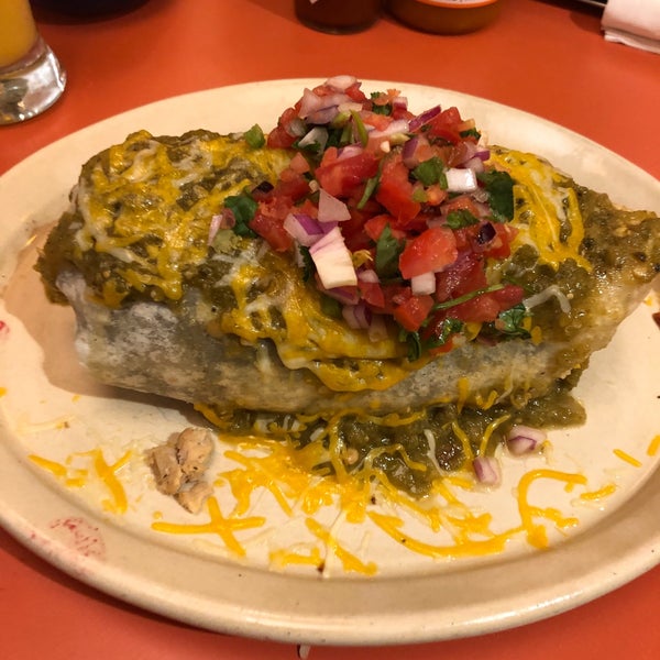 Photo taken at Snooze, an A.M. Eatery by Kenny M. on 2/8/2020