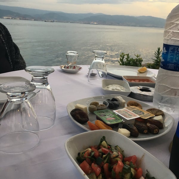 Foto diambil di Özsar Restaurant oleh Selin Ortaç ✌. pada 6/13/2016