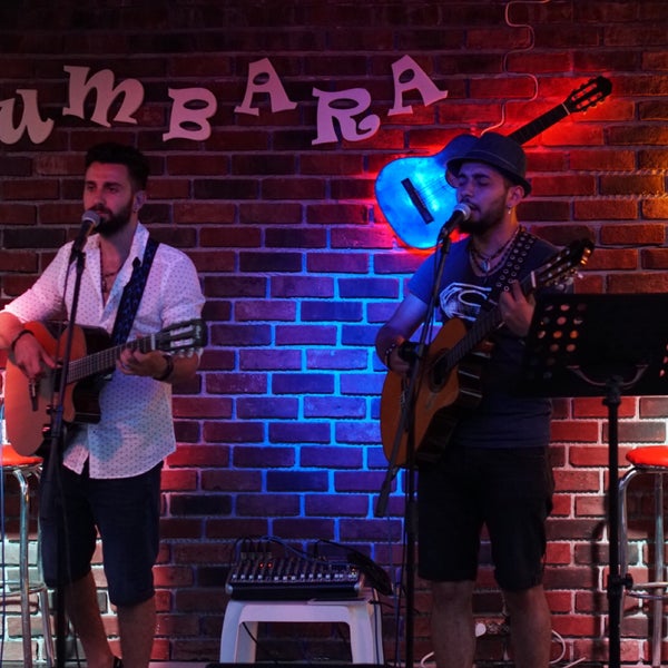 6/10/2017 tarihinde Taner Çolak .ziyaretçi tarafından KumBARa Lounge &amp; Bistro'de çekilen fotoğraf
