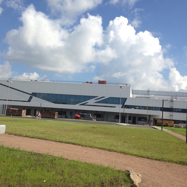 где припарковаться у ледового дворца