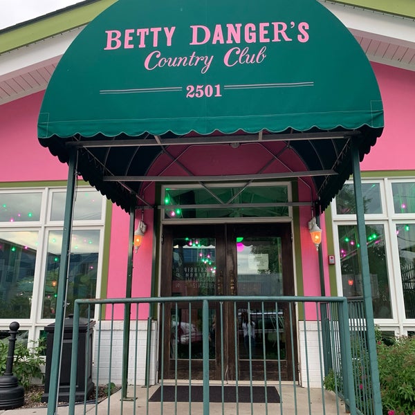 Photo taken at Betty Danger&#39;s Country Club by Amber W. on 6/28/2019