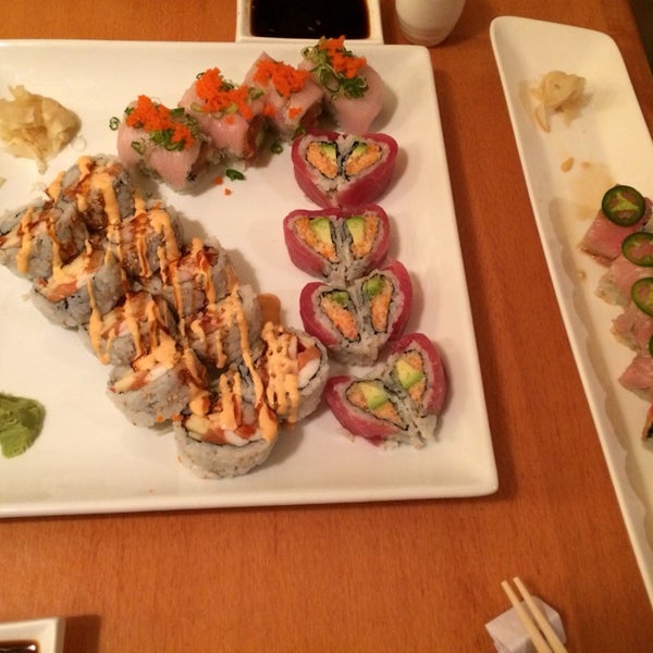 Foto tirada no(a) Kyo Sushi por Beth J. em 2/15/2014