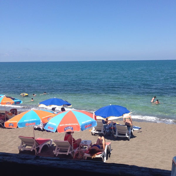 Photo taken at Çapa Beach &amp; Cafe by ⭐️Ayşe⭐️ K. on 7/21/2015