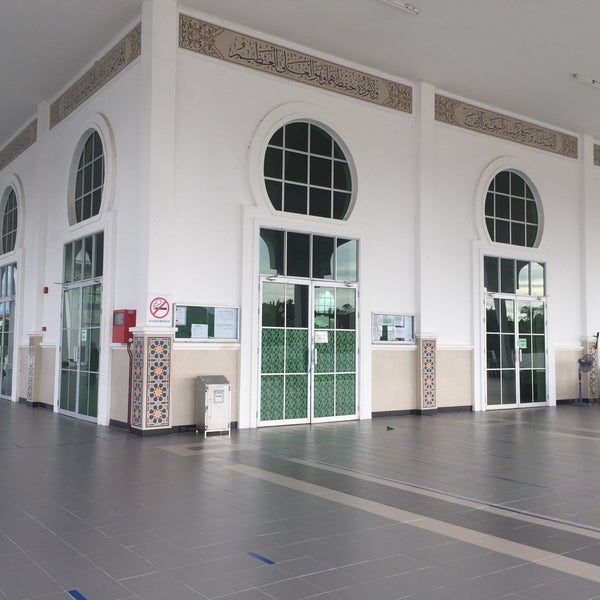 Photos at Masjid Al-Abyad - Mosque in Kuching