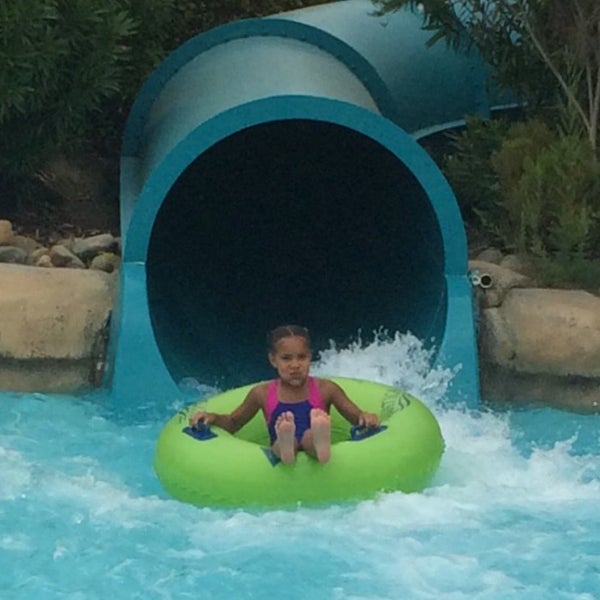 Photo taken at Aquatica San Diego, SeaWorld&#39;s Water Park by Marques E. on 6/21/2016