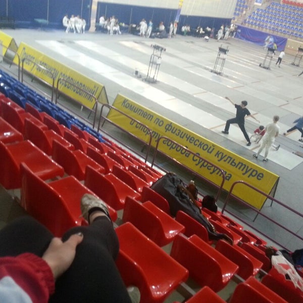 Спортивный комплекс энергия пермь. Энергетик Сургут спорткомплекс. Спортивный комплекс Энергетик Сургут. Видео игра спортивный комплекс Энергетик Сургут Юниор.