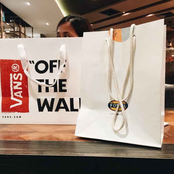 Fossil orchard ion outlet
