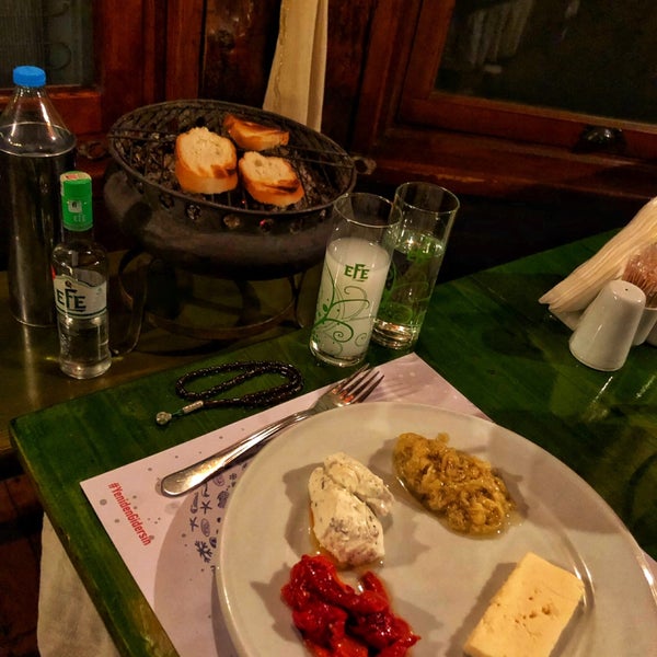 Снимок сделан в Ağva Gizlibahçe Restaurant пользователем Erdener V. 1/26/2019