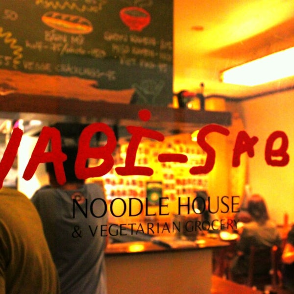 Foto diambil di Wabi-Sabi Noodle House &amp; Vegetarian Grocery oleh EJ E. pada 7/4/2013