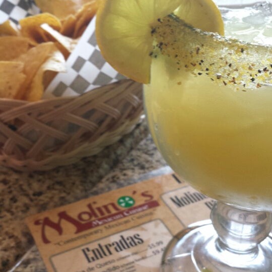 5/24/2014 tarihinde Carol F.ziyaretçi tarafından Molino&#39;s Mexican Cuisine'de çekilen fotoğraf