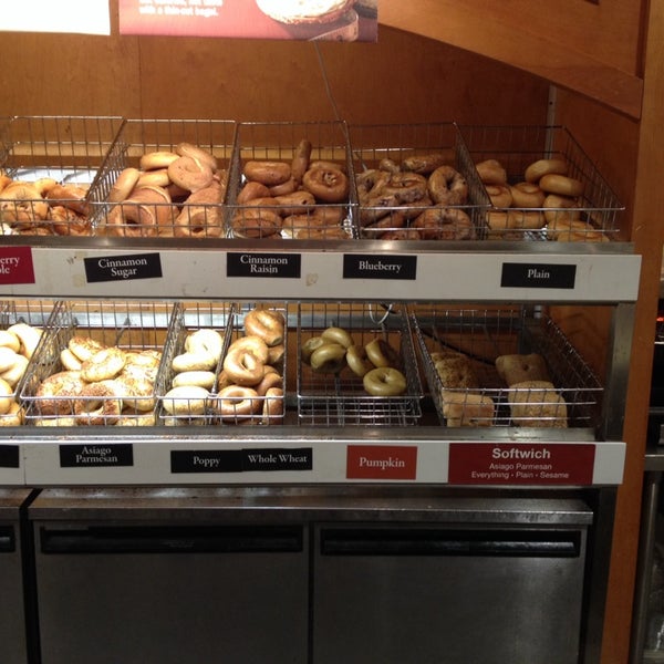 Bruegger's Bagels Milwaukee, WI