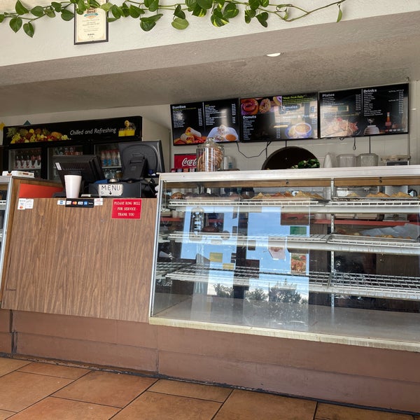 Bosa Donuts &amp; Burritos - Donut Shop