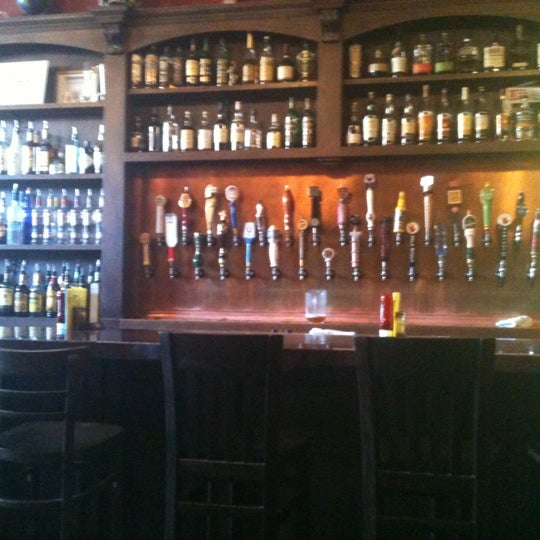 Foto diambil di The Abner Ale House oleh Ron W. pada 9/19/2012