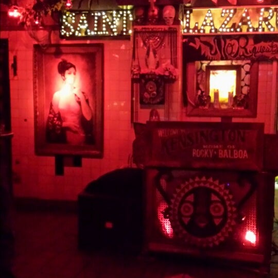4/23/2014 tarihinde Karlita M.ziyaretçi tarafından Saint Lazarus Bar'de çekilen fotoğraf