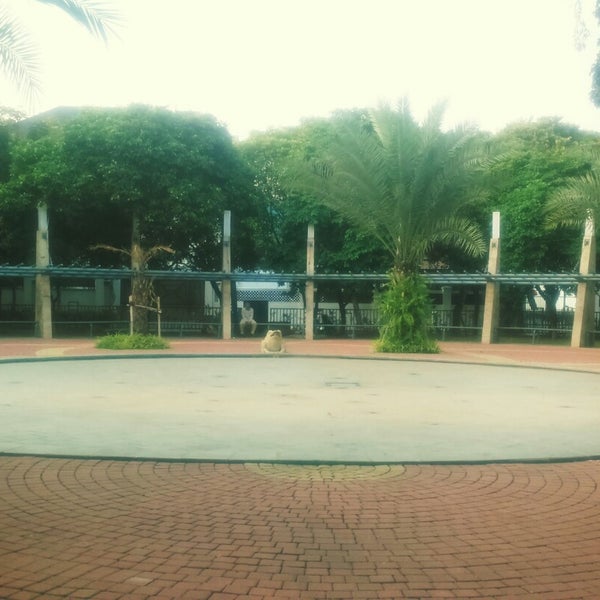 Photos At Taman Kodok Menteng Menteng 9 Tips