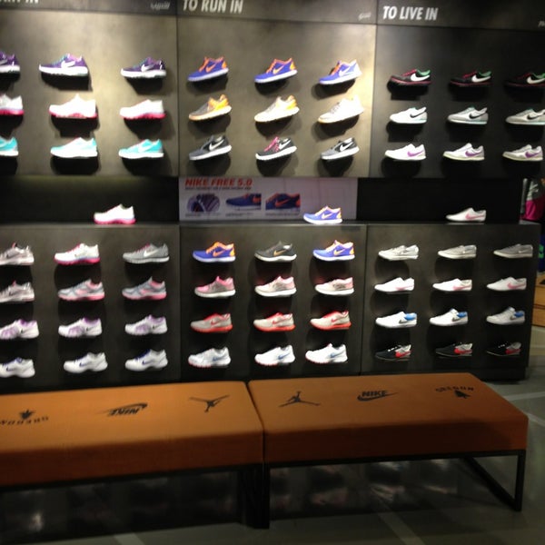 nike store 23505