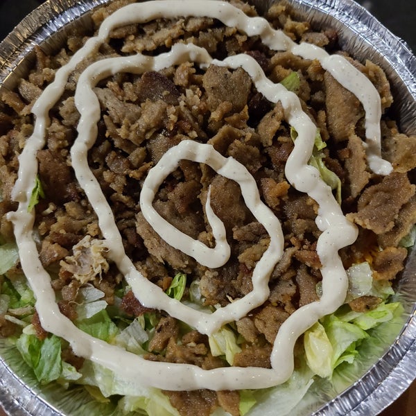 Photo taken at The Halal Guys by Melody Ybona G. on 9/15/2022