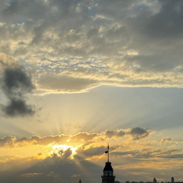 Photo taken at Maiden&#39;s Tower by Suhoo on 4/18/2024