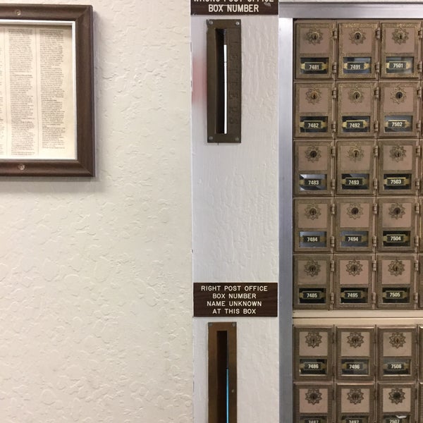 US Post Office Post Office in Downtown Santa Cruz