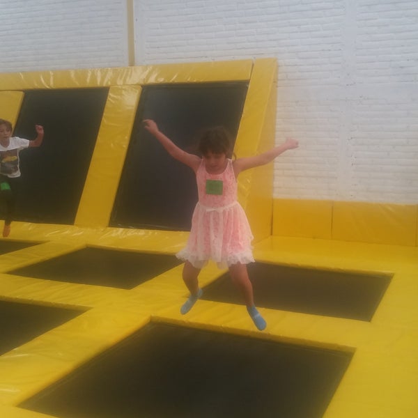 JumpJump Zona de Trampolines Lomas de Santa Anita, Aguascalientes