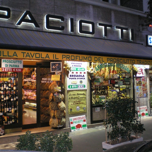 รูปภาพถ่ายที่ Paciotti Salumeria โดย Paciotti Salumeria เมื่อ 11/15/2013