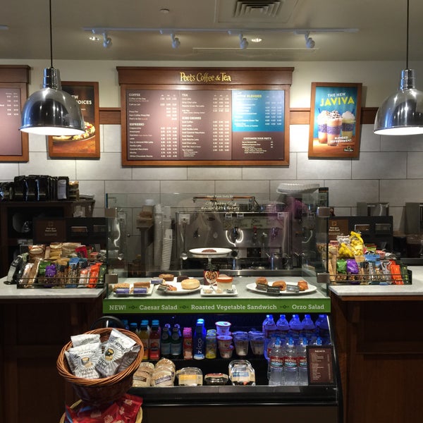4/25/2015에 Mark L.님이 Peet&#39;s Coffee &amp; Tea에서 찍은 사진