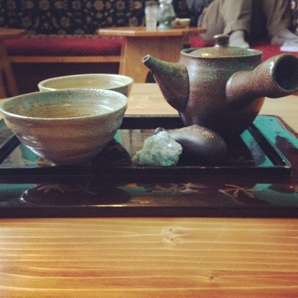 1/9/2014 tarihinde Alli J.ziyaretçi tarafından Dobra Tea'de çekilen fotoğraf