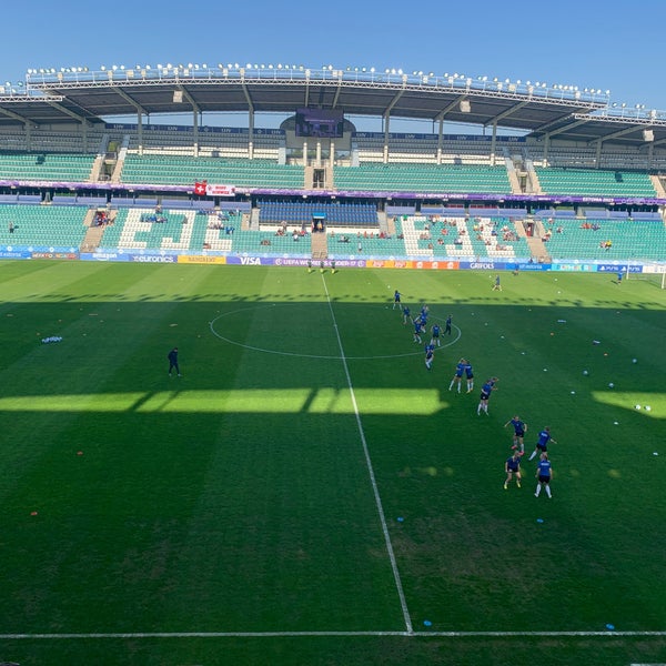 Le coq cheap arena