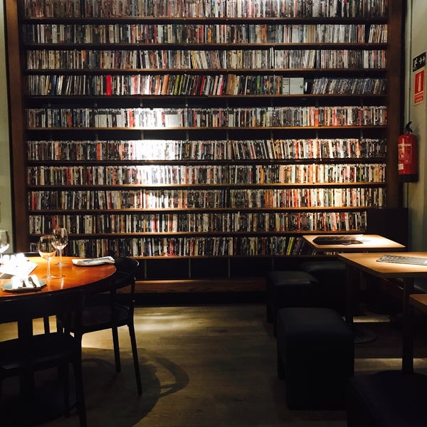 Photo taken at Diurno Restaurant &amp; Bar by Margarita M. on 11/13/2017