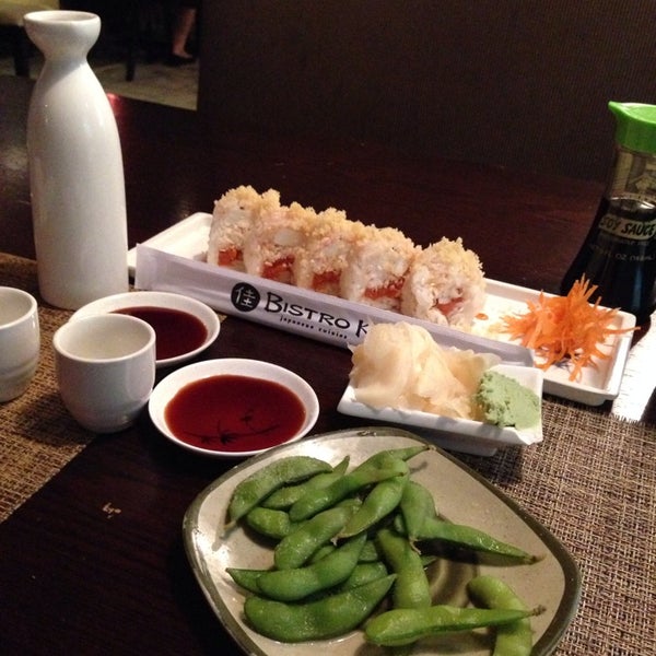 Das Foto wurde bei Bistro Ka Japanese Restaurant von adelfa a. am 4/2/2014 aufgenommen