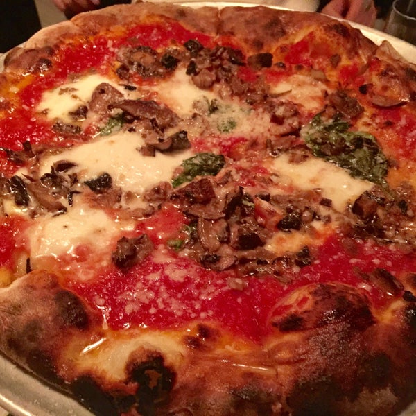 Photo taken at Pizzeria Sirenetta by Corinne P. on 1/22/2018