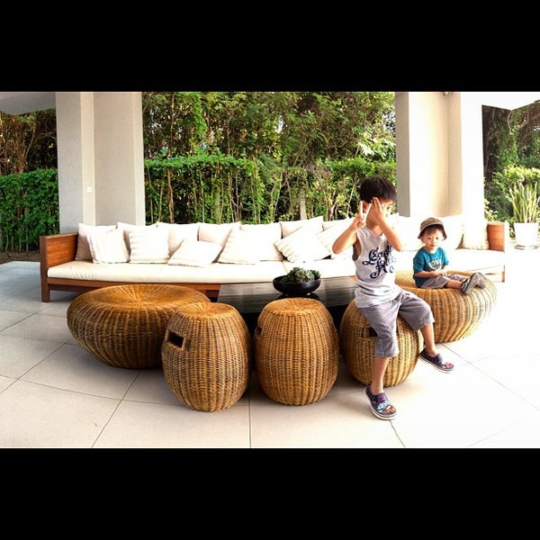 Das Foto wurde bei X2 Rayong Resort by Design, Centara Boutique Collection von Vivitawin K. am 12/12/2012 aufgenommen