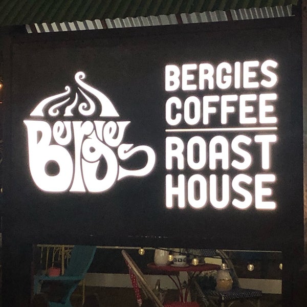 5/1/2019 tarihinde Andi R.ziyaretçi tarafından Bergie&#39;s Coffee Roast'de çekilen fotoğraf