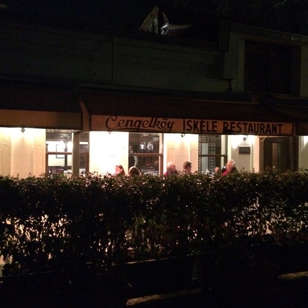 3/1/2016 tarihinde Tufan A.ziyaretçi tarafından Çengelköy İskele Restaurant'de çekilen fotoğraf