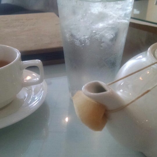 8/5/2014 tarihinde Stephanie R.ziyaretçi tarafından Chado Tea Room'de çekilen fotoğraf