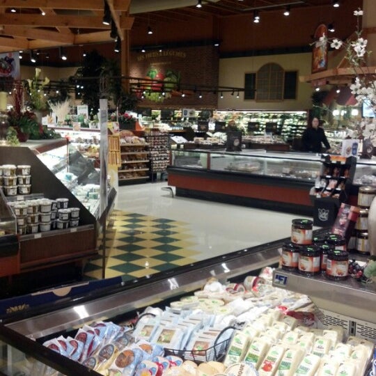 IGA Extra Grocery Store